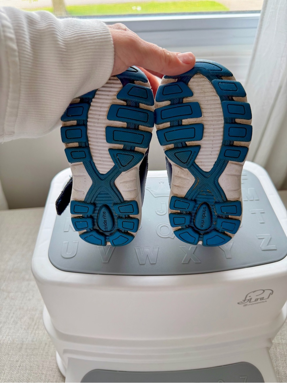 6.5 XW Stride Rite MADE2PLAY JOURNEY Toddler Sneakers - Picture 7 of 7